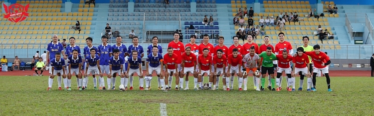Loạt nam thần Hải Nam, Đạt Kyo, Vũ Thịnh, Trần Nhậm bất ngờ bỏ làm nghệ thuật, 'đầu quân' vào CLB bóng đá nghệ sĩ