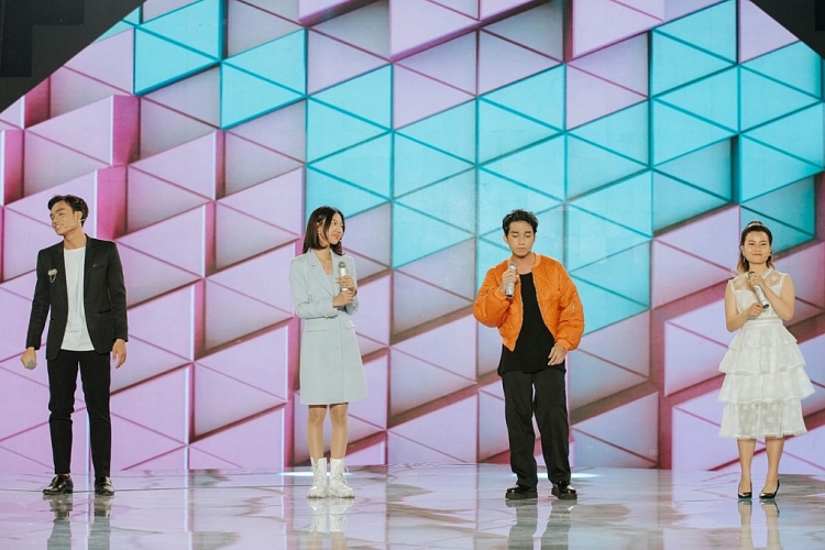 'Chân ái': Các bạn trẻ đã tìm thấy nhau ngay từ lần chạm mặt đầu tiên