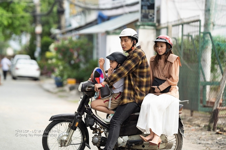 'Tâm Lof - Lỡ va vào nhau': Midu - Kiều Minh Tuấn chính thức hẹn hò