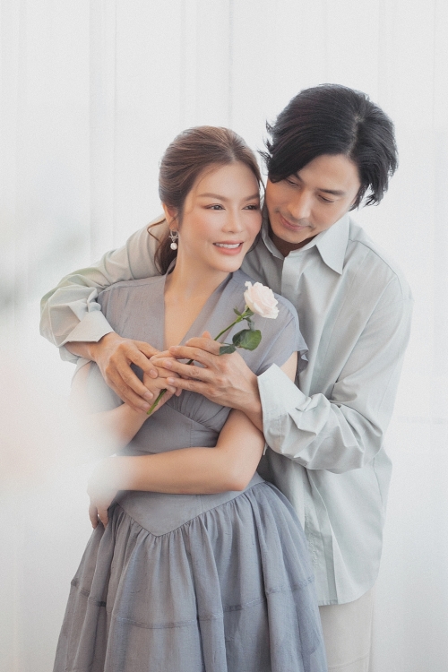 Tài tử 'Giày thủy tinh' hỗ trợ Lý Nhã Kỳ tất bật tham gia hoạt động quảng bá 'Kẻ thứ ba'