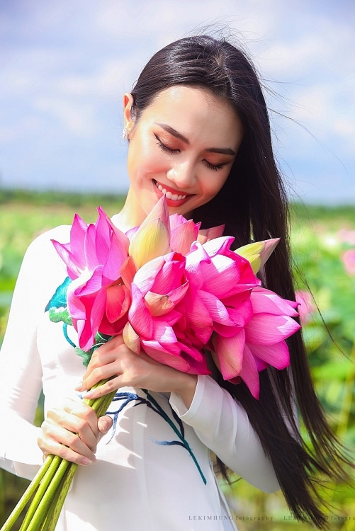 Hoa hậu Ngọc Diễm, Hoa khôi Diệu Ngọc theo chân Thủy Tiên về quảng bá du lịch Đồng Tháp