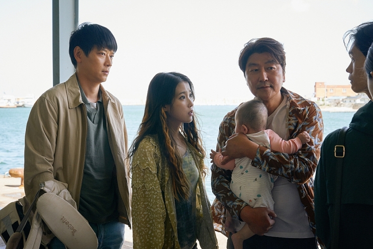 'Người môi giới': Dựa trên câu chuyện có thật về những chiếc 'hộp em bé' tại Hàn Quốc