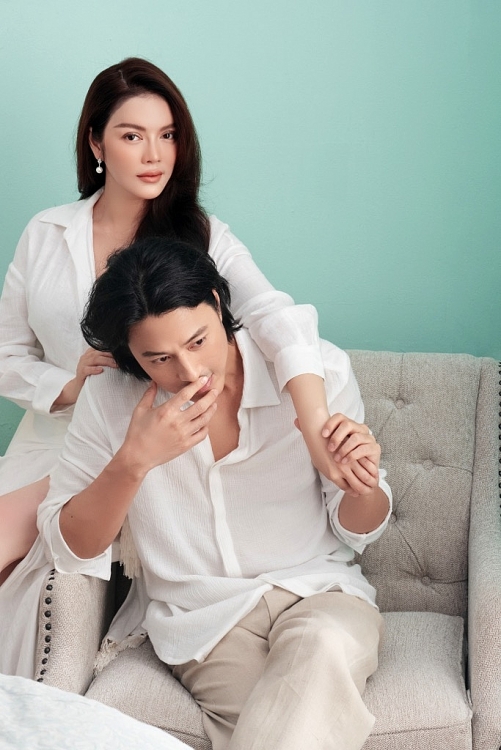 Thiên Di tung bộ ảnh tình tứ cùng chồng 'Quang Kha' trong phim 'Kẻ thứ ba'