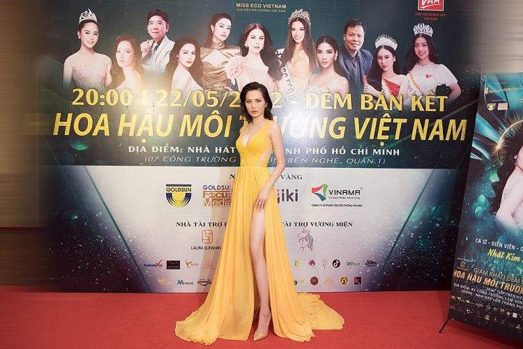 Hoa hậu Diệu Linh diện đầm vàng rực rỡ, chấm bán kết 'Miss Eco Vietnam 2022'