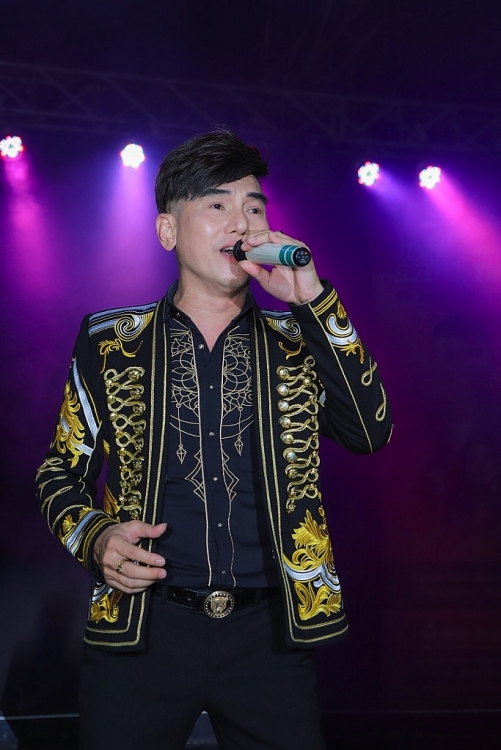 Hơn 20 triệu đồng hỗ trợ nghệ sĩ Mạc Can, Hồng Sáp và Vũ Quang tại đêm nhạc 'Tình nghệ sĩ'