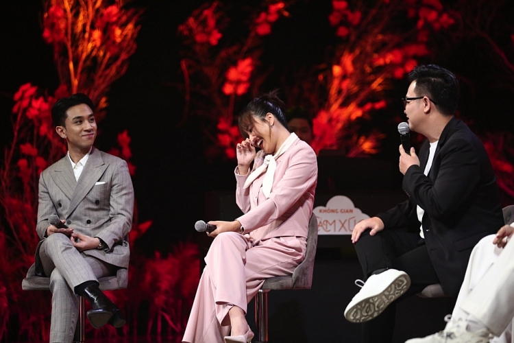 'Không gian cảm xúc': Trương Thảo Nhi, Dương Edward và Barry Nam Bảo tranh cãi nảy lửa vì câu hỏi 'Mãi mãi là bao lâu'