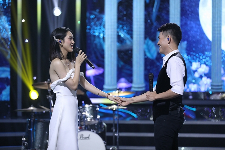 'Trời sinh một cặp': Hồ Trung Dũng giúp Quỳnh Lương 'lội ngược dòng' trong giọng hát