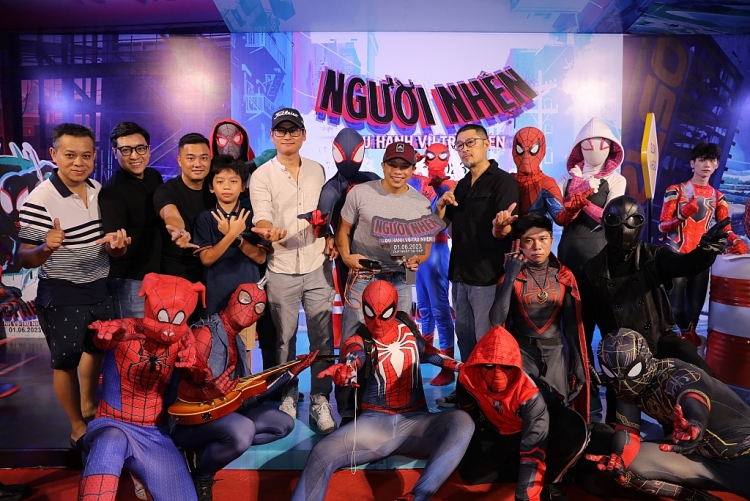'Bé An' Hạo Khang của 'Đất rừng phương Nam' hào hứng tham gia buổi ra mắt 'Spider-Man: Across the Spider-Verse'