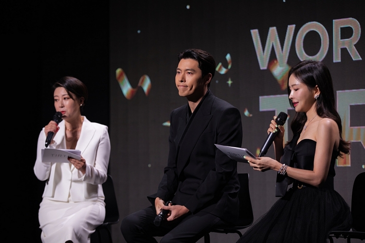 Hoa hậu Hải Dương hội ngộ sao Hàn Hyun Bin tại Seoul