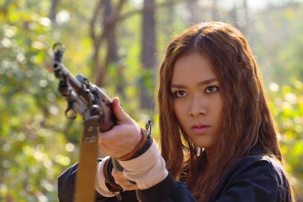 diep bao ngoc tu gai que den nu sat thu lanh lung