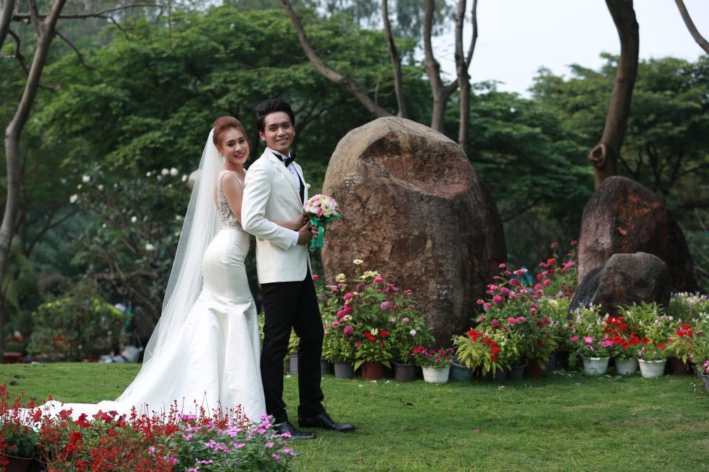 bach cong khanh ho bich tram chinh thuc ve cung mot nha