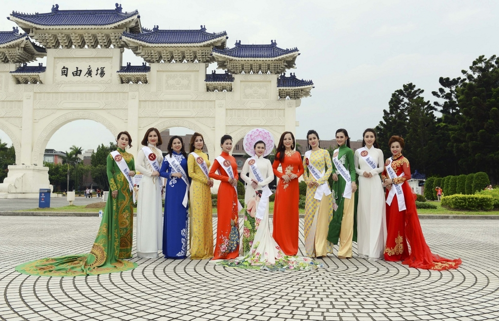 Dàn thí sinh 'Miss and Mrs International Global 2018' đua sắc tại Đài Loan