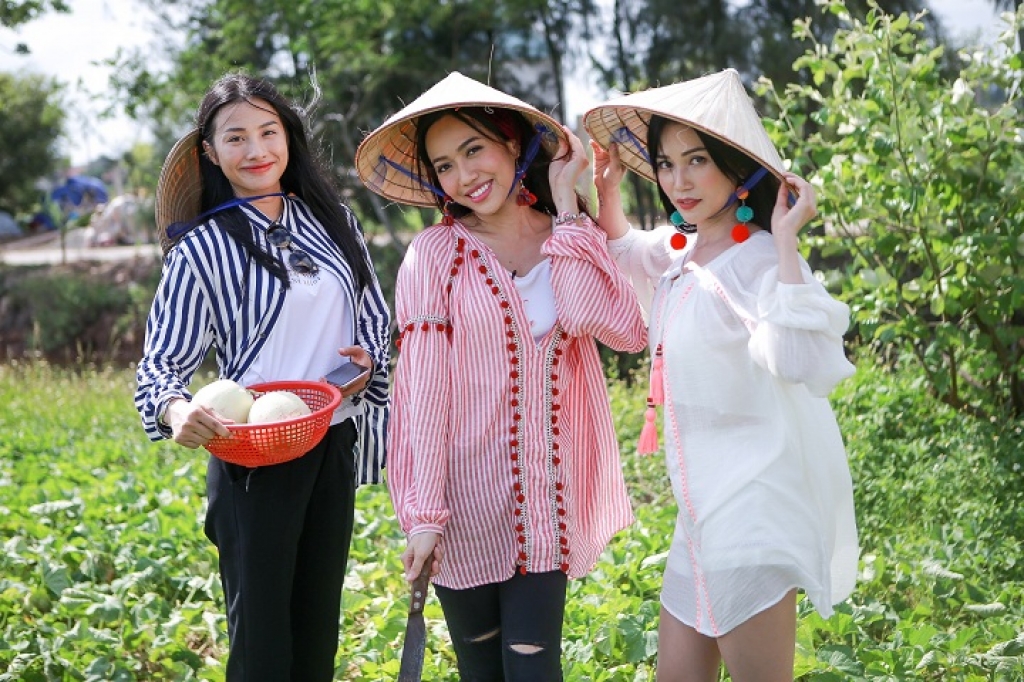 dieu nhi si thanh yaya truong nhi tro thanh ngu dan di cao ngheu hai dua giua troi nang nong