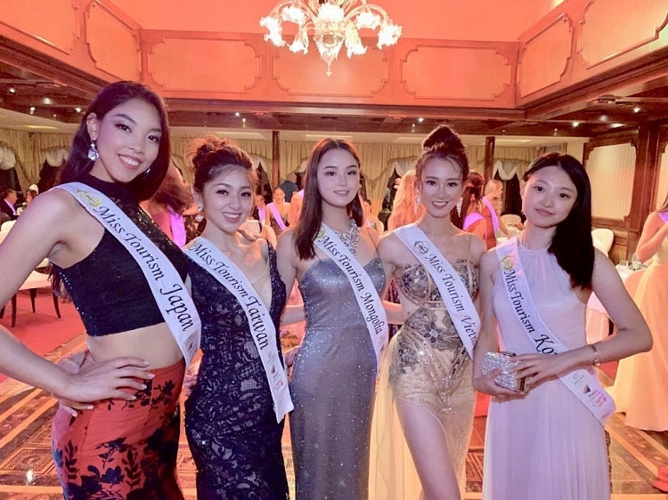 Phạm Lan Anh lọt vào top 4 tại cuộc thi 'Hoa hậu du lịch thế giới 2019'