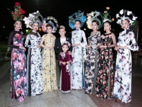Dàn người đẹp trong trang phục đủ sắc hoa Đà Lạt