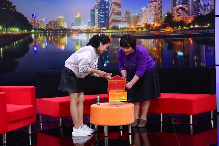 dieu con muon noi co be 11 tuoi bien ban than tro nen co doc vi ba qua nghiem khac