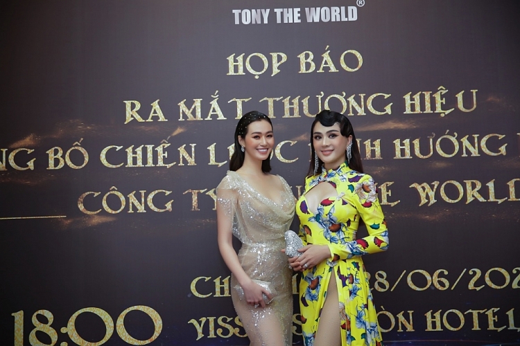 lam khanh chi khanh my va do nhat ha lam giam khao new face 2020