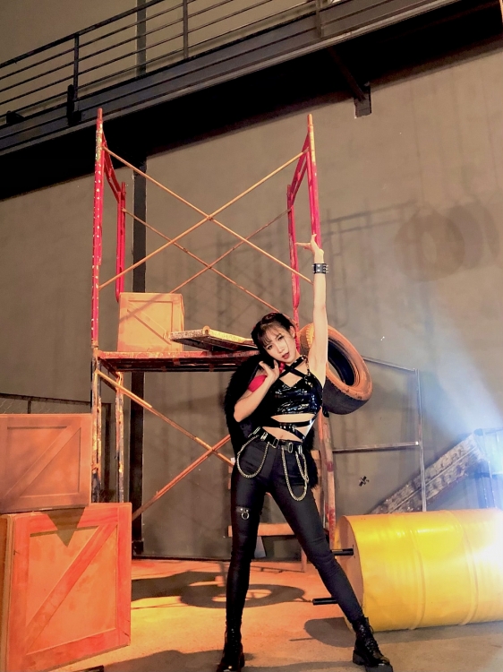 O2O Girl Band cực quyến rũ trong MV mới, tung thính ngợp trời với lời thách thức táo bạo