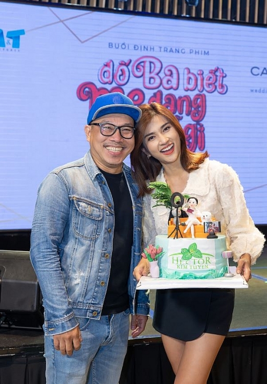 Mẹ bỉm sữa Kim Tuyến 'đau đầu' khi rơi vào 'tình tay ba' với Quang Tuấn và Trường Thịnh