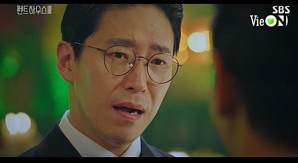 'Penthouse: Cuộc chiến thượng lưu 3' tập 3: Jenny tự tử, Baek Jun Ki 'thả thính' Cheon Seo Jin
