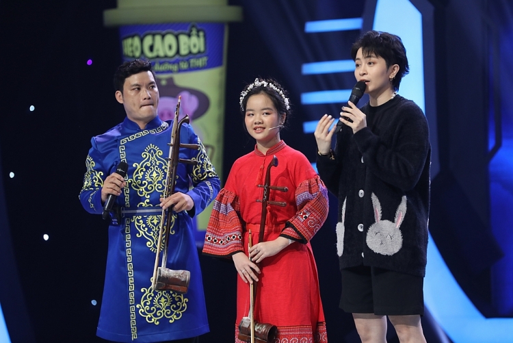 'Siêu tài năng nhí': Trấn Thành, Hari Won 'té ngửa' trước thí sinh sở hữu 10kg huy chương
