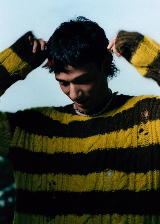 Chàng trai ngọt ngào của siêu hit 'Comethru' Jeremy Zucker đã chính thức trở lại với single '18'