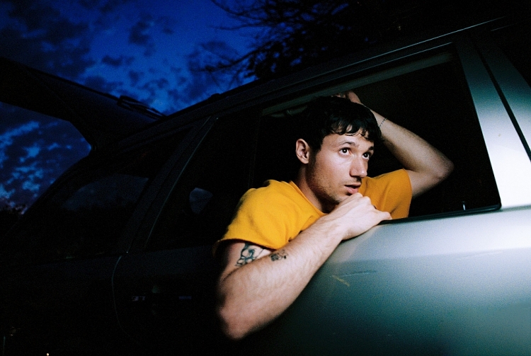 Chàng trai ngọt ngào của siêu hit 'Comethru' Jeremy Zucker đã chính thức trở lại với single '18'