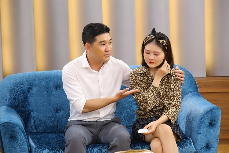 Để lo toan cho gia đình nhỏ, diễn viên Minh Quốc chạy thêm xe ôm công nghệ