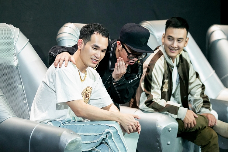 'The Heroes': Ali Hoàng Dương chọn hát đơn hit mới của producer Duck V gây tranh cãi