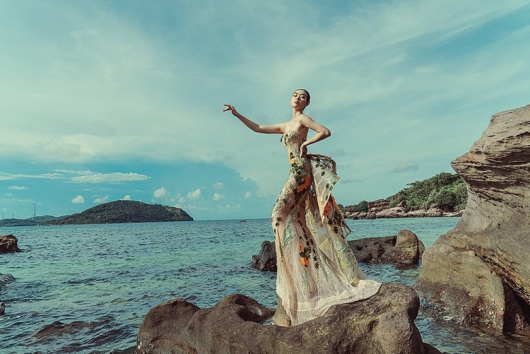 Diệp Bảo Ngọc, Đào Thị Hà đẹp mê mẩn với váy cưới của NTK Hoàng Hải giữa biển trời Phú Quốc