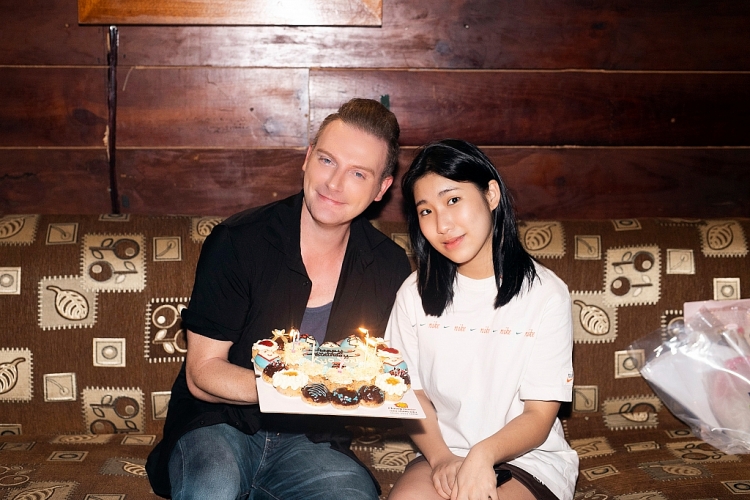 Kyo York bất ngờ được Ju Uyên Nhi và dàn sao nhí bí mật tổ chức sinh nhật