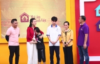 Á hậu Hoàng Oanh bật khóc trước hoàn cảnh éo le của các em nhỏ mồ côi tại 'Mái ấm gia đình Việt'