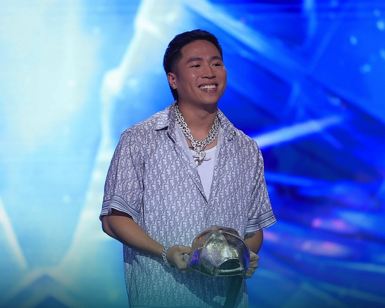 'Rap Việt' mùa 3: B Ray chiến thắng trong màn đấu nón vàng với Andree