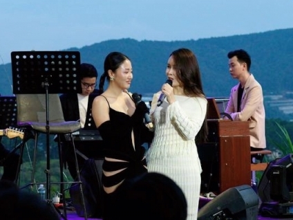 Vừa top 1 Trending, Văn Mai Hương tham gia ngay đêm nhạc cùng Lưu Hương Giang