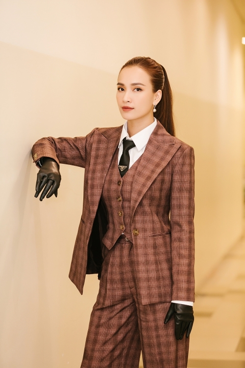 ai phuong gay bat ngo khoe giong voi ban ballad ost em tai premiere bang chung vo hinh