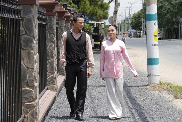 3 cap vo chong nghe si viet than thiet cung tham gia phim dau be duong tran