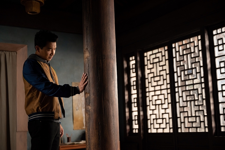 'Shang-Chi và Huyền thoại Thập Nhẫn' hé lộ cảnh chiến đấu đỉnh cao của Shang-Chi và Mandarin