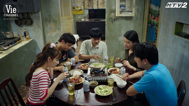 'Cây táo nở hoa' tập 40: Cháy nhà vì mẹ ruột tung cửa trộm, Châu và anh em bất hòa chẳng muốn nhìn mặt nhau