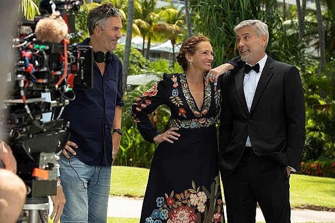 Julia Roberts và George Clooney tái hợp trong phim hài lãng mạn 'Tấm vé đến thiên đường'