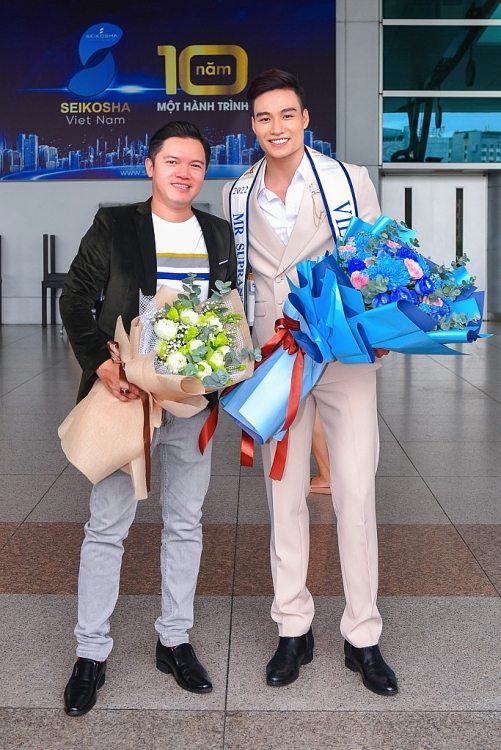Đạt Kyo chính thức lên đường đi Ba Lan thi 'Nam vương siêu quốc gia 2022'