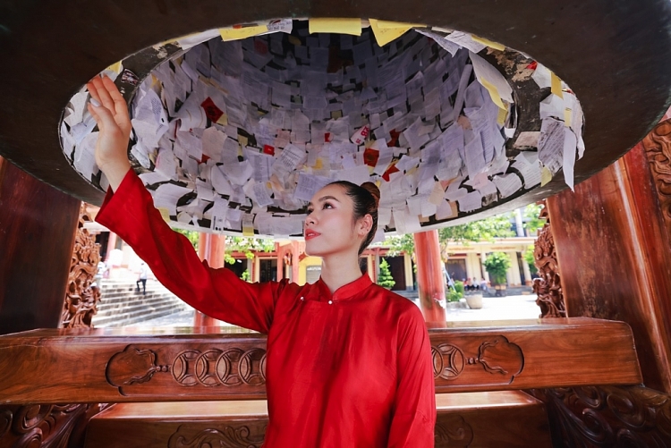 Du lịch cùng Á hậu Hoàng My: Tây Ninh muôn vàn cảnh đẹp níu chân khách phương xa