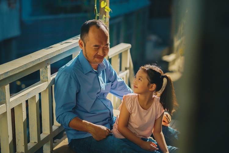 Màu phim gia đình mới của Thu Trang – Tiến Luật trong làng điện ảnh Việt