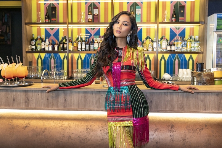 'Hành trình ước mơ tỏa sáng': Các thí sinh cuộc thi 'Hoa hậu các dân tộc Việt Nam' trải nghiệm ước mơ thế giới 'Hành trình ước mơ tỏa sáng': Các thí sinh cuộc thi 'Hoa hậu các dân tộc Việt Nam' trải nghiệm ước mơ thế giới