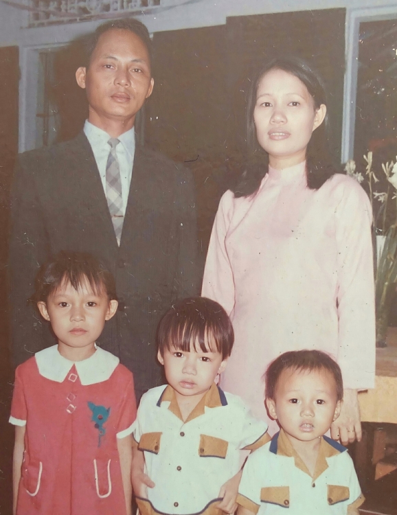 'Tình trăm năm': Bố mẹ nhạc sĩ Nguyễn Hải Phong suýt làm đám cưới không chú rể