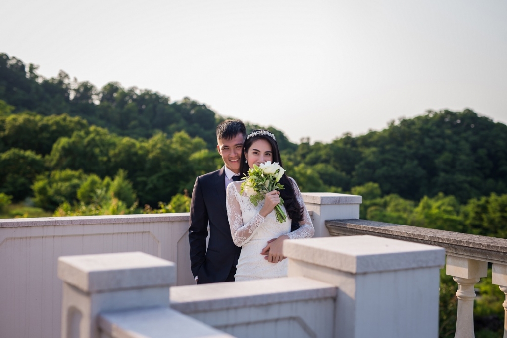 cap doi vang thuy tien cong vinh ham nong tinh yeu o xu mat troi moc