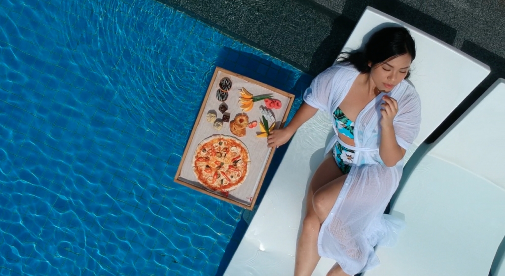 phuong vy lan dau dien bikini khoe dang bong mat sau ap luc can nang sinh con dau long