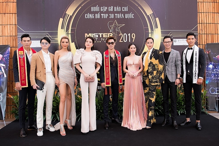 nha san xuat truong ngoc anh dao dien hong ngan mai the hiep tim ung vien cho du an phim trong top 30 mister vietnam 2019