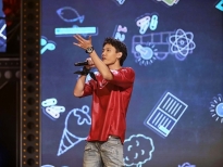 'Rap Việt': Tage – 'Lớp 13' khiến fan đổ rầm với vẻ ngoài cực phẩm