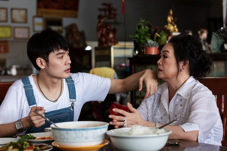 vo dang khoa lan dau len tieng ve viec y lai gia dinh kha gia duoc bo me chong lung lam nghe thuat