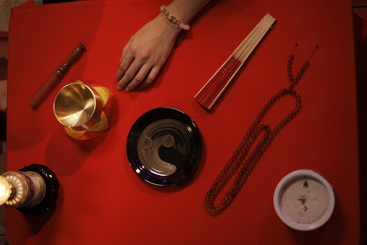 'Một nén nhang - Trực đêm' tập 4: Lần đầu kể chuyện ma về nhà giữ xe Huỳnh Lập khiến khán giả 'rợn tóc gáy'